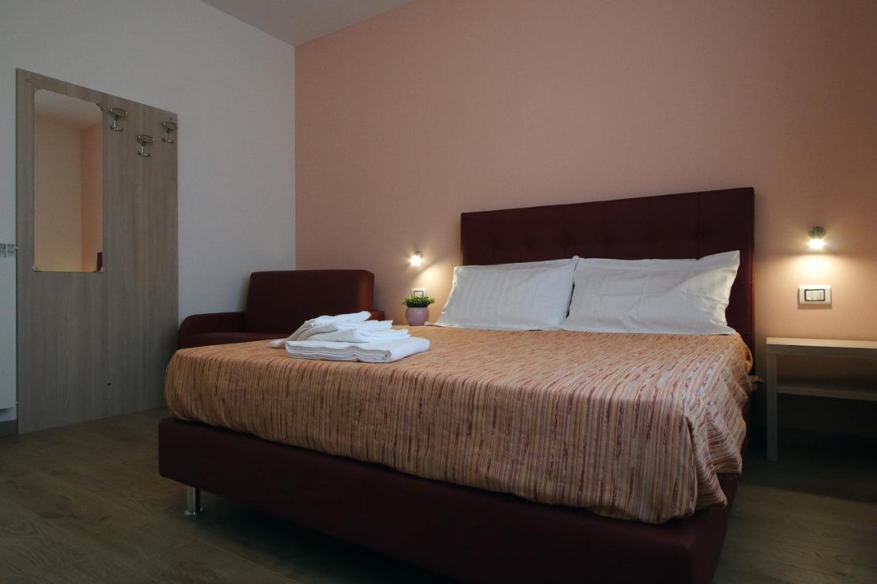 Residence Villa Frio Frio รองคี เด เลโจนารี ภายนอก รูปภาพ