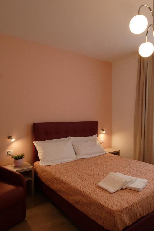 Residence Villa Frio Frio รองคี เด เลโจนารี ภายนอก รูปภาพ